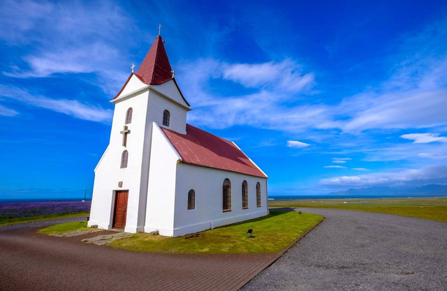 Gereja di Banjarmasin. Foto hanya ilustrasi bukan tempat/gambar sebenarnya. Sumber foto: Pexels-Francesco Ungaro