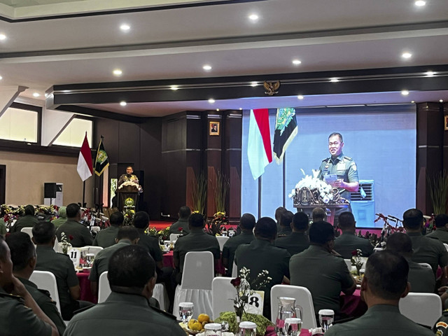 Sambutan KSAD Jenderal TNI Maruli Simanjuntak di Matraman, Jakarta Timur, Senin (23/12/2024). Foto: Rayyan Farhansyah/kumparan