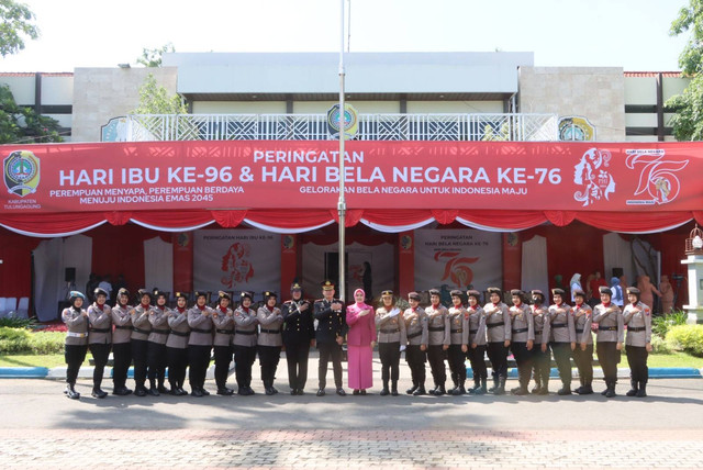 Kapolres Tulungagung Mengikuti Upacara Peringatan Hari Ibu dan Hari Bela Negara 