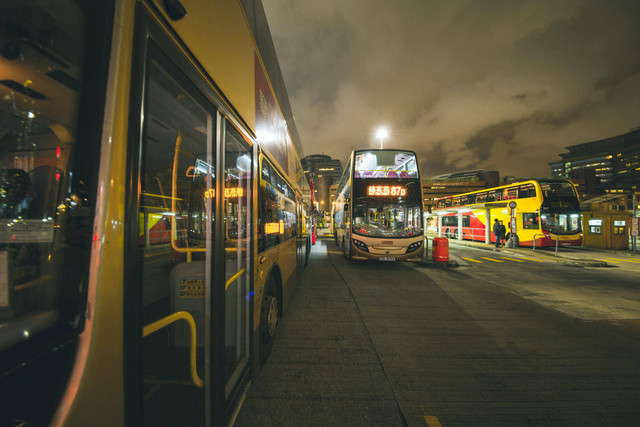 Bus Blitar-Malang (Foto hanya ilustrasi, bukan bus sebenarnya) Sumber: pexels/ Jimmy Chan