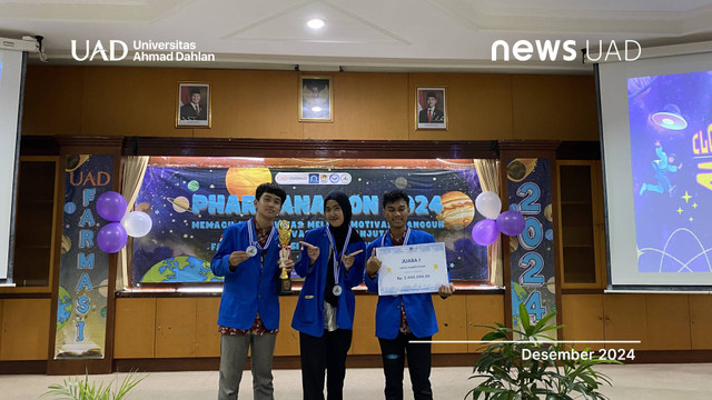 Potret Mahasiswa UMP, Pemenang Lomba OSCE dalam kegiatan Pharmanation tahun 2024 (Dok. Isah)