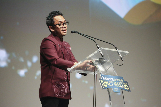 CEO kumparan Hugo Diba saat opening remarks di kumparan Awards Impact Makers 2024. Foto: Snap.Nuel