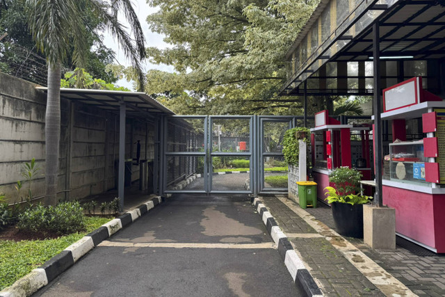 Suasana saat Natal di luar rutan KPK Gedung Merah Putih, Jakarta, Rabu (25/12/2024). Foto: Luthfi Humam/kumparan