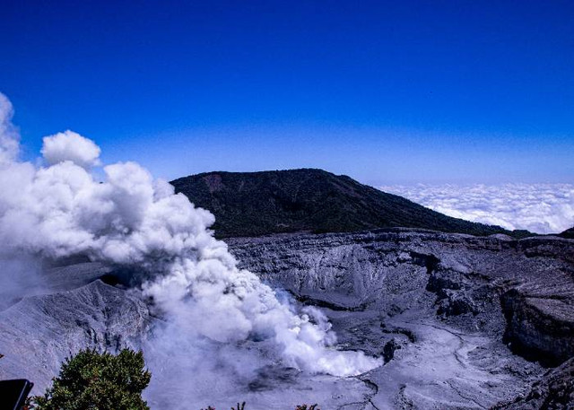 Ilustrasi Legenda Kawah Sileri, Unsplash/Bernd 📷 Dittrich