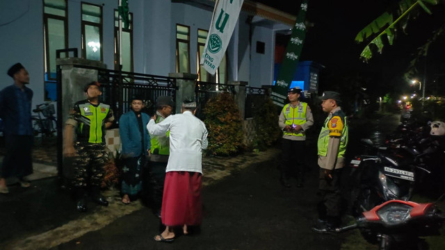 Polsek Pakel Lakukan Pengamanan Kegiatan Gema Sholawat