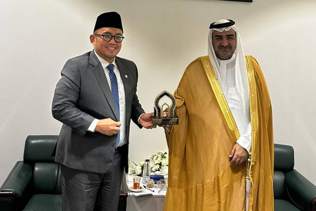 Wakil Kepala Badan Penyelenggara Haji (BP Haji), Dahnil Anzar Simanjuntak, bertemu dengan Deputi Kerjasama Internasional Kementerian Haji dan Umrah Arab Saudi, Hassan Bin Yahya Al Manakhrah, Rabu (25/12/2024). Foto: BP Haji