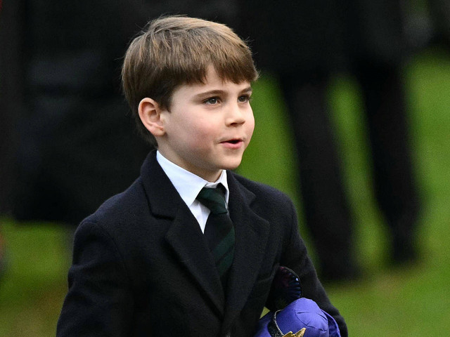 Pangeran Louis menghadiri kebaktian Natal tradisional Keluarga Kerajaan di Gereja St Mary Magdalene di Sandringham, Norfolk, Inggris timur, Rabu (25/12/2024). Foto: Oli Scarff/AFP