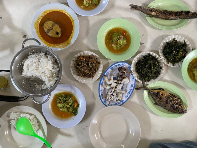 Hidangan Laut di Warung Rasa Sayange (Sumber: Foto Pribadi)