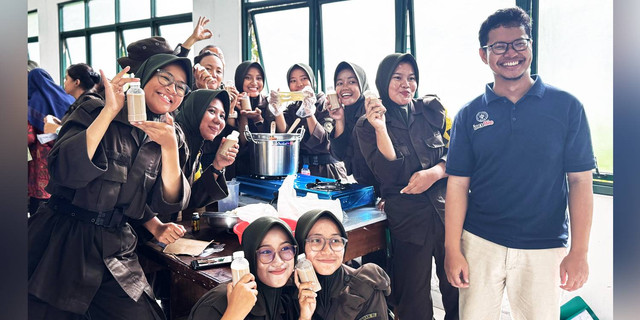 IPB University Kenalkan Teknik Pasteurisasi dan Pembuatan Keju pada Program Pengayaan Pertanian SPPI 2024