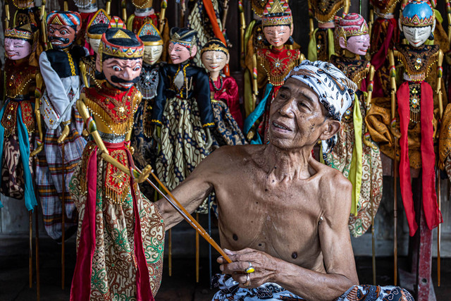 Ilustrasi kesenian khas Cirebon. Foto: Helza Nitrisia/Shutterstock