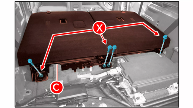 Recall mobil listrik Kia EV9 akibat baut jok tak terpasang. Foto: Kia