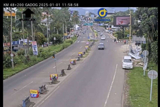 Lalin jelang gerbang Tol Ciawi arah Jakarta, Rabu (1/1/2025). Foto: Dok. Travoy Jasa Marga