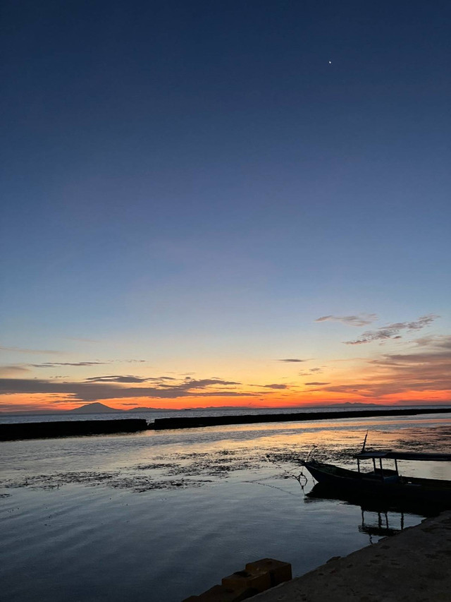 Pulau TIdung di sore hari. Foto: koleksi pribadi