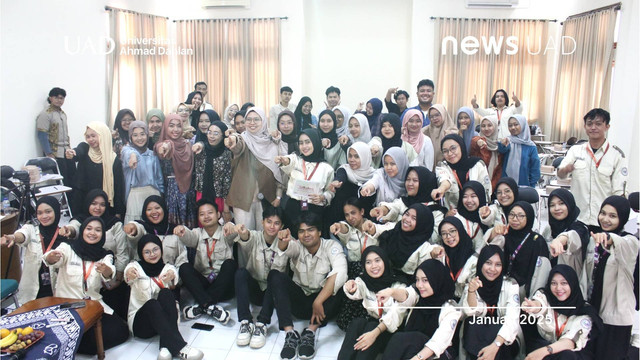 Potret kegiatan gelar wicara dan training public speaking dalam bidang kesehatan Masyarakat (Dok. Isah)