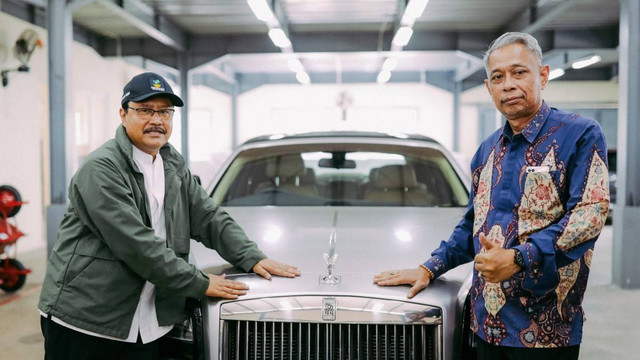 Kementerian Sosial (Kemensos) akan lelang mobil mewah Rolls-Royce.  Foto: Kemensos RI