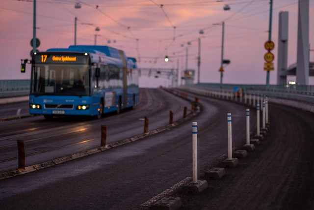 Jadwal Bus Eka Semarang Surabaya. Foto hanya ilustrasi, bukan tempat sebenarnya. Sumber: Pixabay/mammela