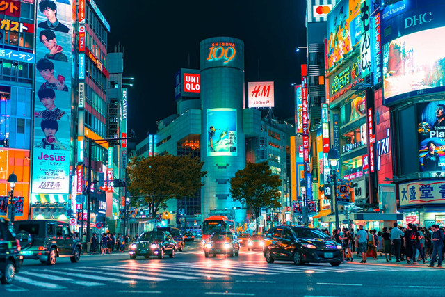 Oleh-oleh khas Jepang. Foto pemandangan di Shibuya, Jepang. Sumber: Unsplash/Jazael Melgoza