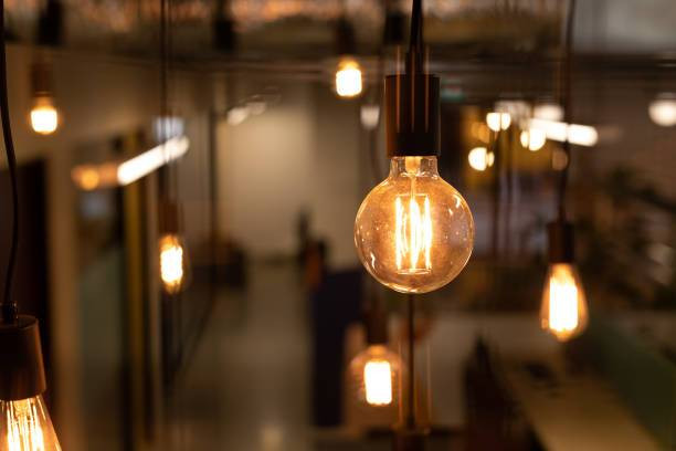 Ilustrasi Kenapa Lampu Benda Paling Jujur, Foto: Unsplash/Thurtell.