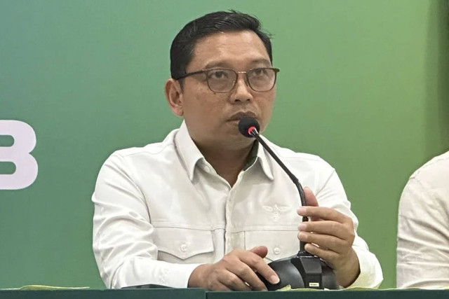 Anggota DPR RI Komisi IX dari Partai PKB, Zainul Munasichin. Foto: Rio Feisal/ANTARA