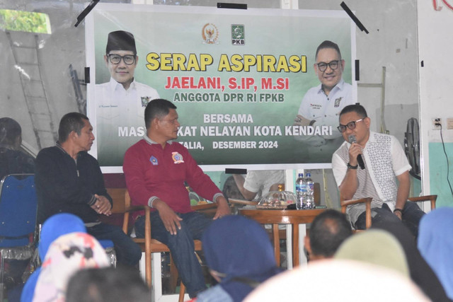 Anggota Komisi IV DPR RI Jaelani mengingatkan Kementerian Kelautan dan Perikanan (KKP) untuk tidak memberatkan nelayan dalam hal kebijakan pemasangan Vessel Monitoring System (VMS). Foto: Dok Istimewa.