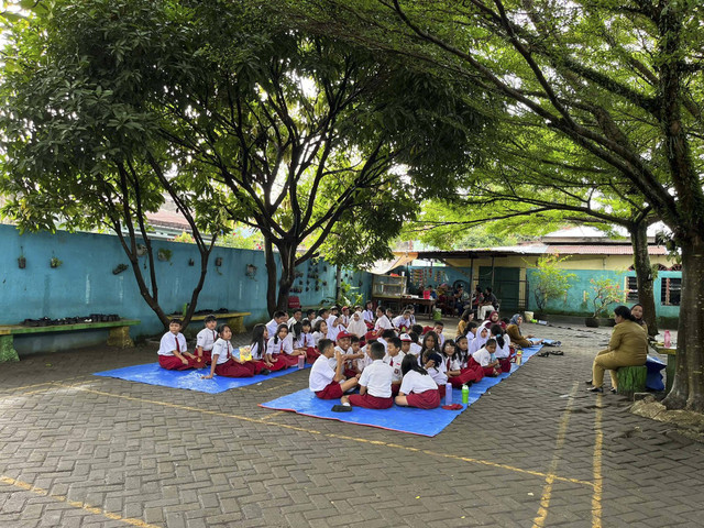 Persiapan program makan bergizi gratis oleh Kodam I Bukit Barisan, Senin (6/1/2025). Foto: Tri Vosa/kumparan