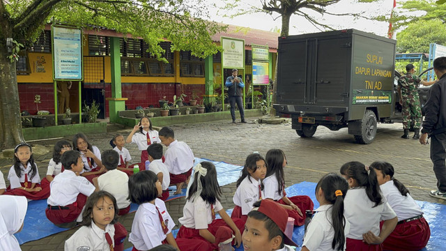 Persiapan program makan bergizi gratis oleh Kodam I Bukit Barisan, Senin (6/1/2025). Foto: Tri Vosa/kumparan