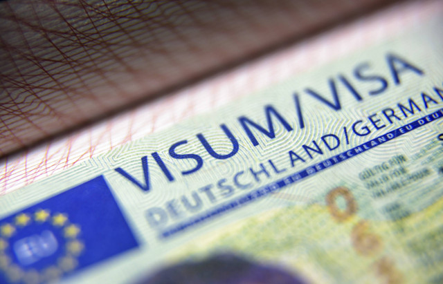 Ilustrasi visa Jerman. Foto: Viacheslav Lopatin/Shutterstock