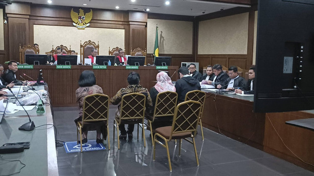 Sidang pemeriksaan saksi terkait kasus vonis bebas Ronald Tannur untuk Terdakwa Erintuah Damanik dan Mangapul, di Pengadilan  Tipikor Jakarta, Selasa (7/1/2025). Foto: Fadhil Pramudya/kumparan