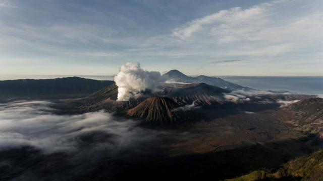 Ilustrasi 5 Letusan Gunung Terdahsyat di Dunia dan Dampaknya terhadap Lingkungan, Unsplash/Khusna Faiq