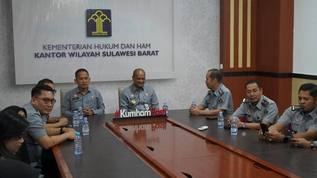 Kemenkum Sulbar Hadiri Pencanangan Pembangunan ZI Tahun 2025