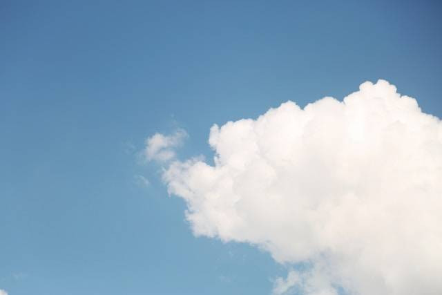 Jenis Awan Apakah yang Berpotensi Menimbulkan Cuaca Ekstrem Hujan Lebat Beserta Petir Hingga Angin Kencang Jawabannya Adalah Awan Cumulonimbus. Foto Hanya Ilustrasi. Sumber Foto: Unsplash.com/aziz ayad