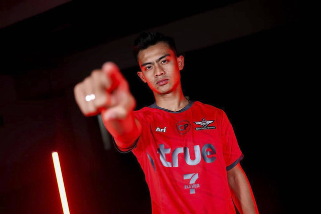 Pratama Arhan resmi menjadi pemain Bangkok United. Foto: Instagram/ @pratamaarhan8