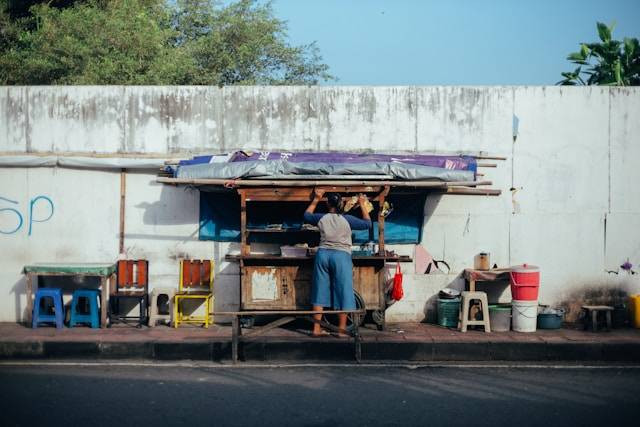 Kuliner Imogiri. Foto hanyalah ilustrasi, bukan tempat yang sebenarnya. Sumber: Unsplash/Farhan Abas