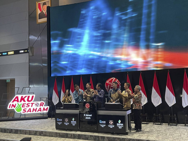 Pencatatan Perdana Saham PT Asuransi Digital Bersama Tbk (YOII), PT Kentanix Supra International Tbk (KSIX), PT Raharja Energi Cepu Tbk (RATU) di BEI, Rabu (8/2/2025). Foto: Ghifari/kumparan 