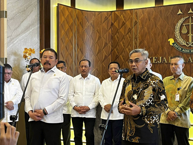 Ketua KPK dan Jaksa Agung bertemu di Gedung Kejaksaan, Jakarta Selatan, Rabu (8/1/2025). Foto: Rayyan Farhansyah/kumparan