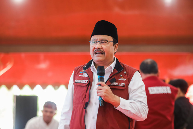 Menteri Sosial Saifullah Yusuf atau Gus Ipul menghadiri "Dialog Pilar-Pilar Kesos Madura" di Bangkalan, Jawa Timur, Rabu (8/1/2025). Foto: Kemensos RI