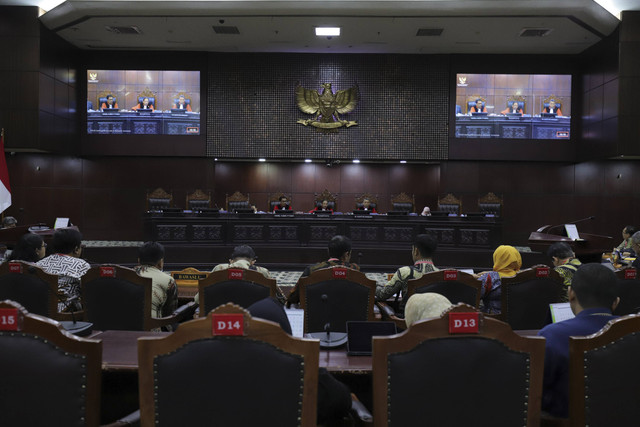 Suasana saat sidang hari kedua perselisihan hasil pemilihan pilkada di Gedung Mahkamah Konstitusi, Jakarta, Kamis (9/1/2025). Foto: Jamal Ramadhan/kumparan