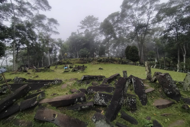 Suasana Situs Gunung Padang di Desa Karyamukti, Kecamatan Campaka, Kabupaten Cianjur, Kamis (9/1/2025). Foto: Dok. kumparan