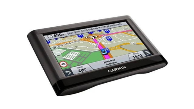 GPS tracker mobil terbaik, Garmin Nuvi 65LM. Foto: Garmin 