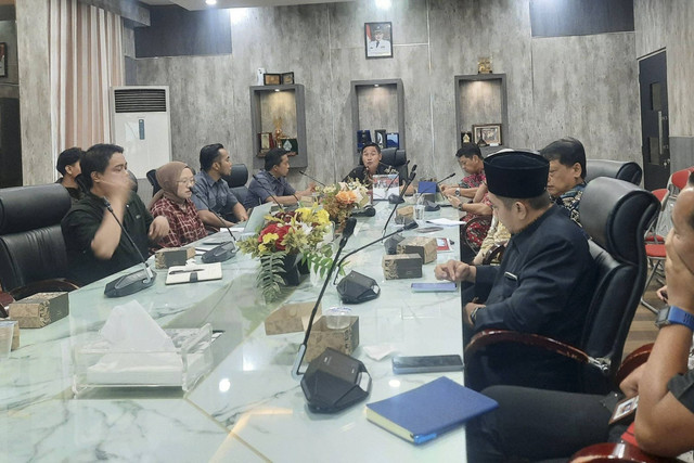 Sekda Kota Semarang saat menggelar audiensi bersama Densus 88 Polri di Balai Kota Semarang. Foto: Dok. Istimewa