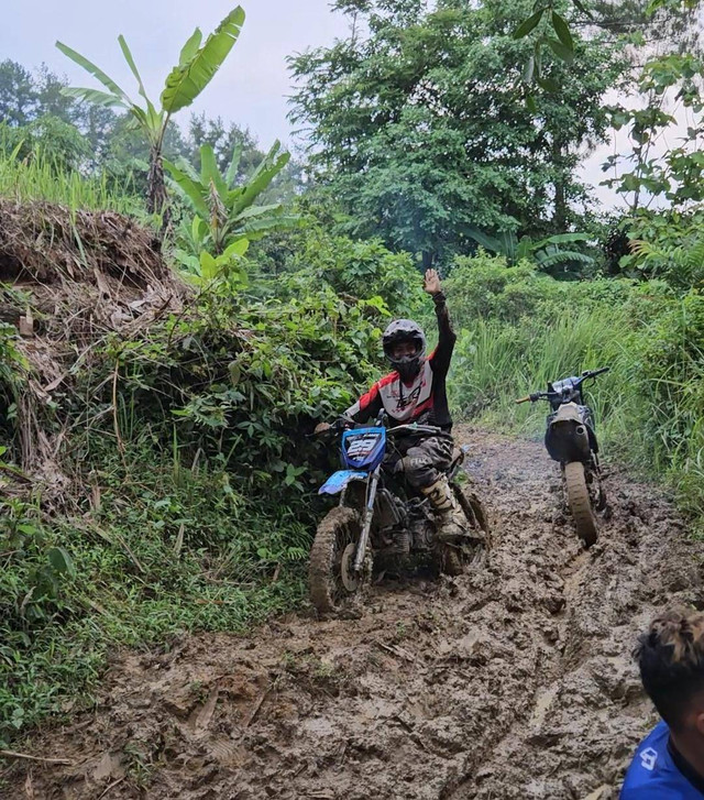 Pemandangan jalur lumpur setan di Gunung Gelis Kab. Brebes Kec. Bantarkawung. sumber : Dokumentasi Pribadi.