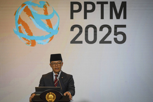 Menteri Luar Negeri Sugiono memberikan pemaparan saat Pernyataan Pers Tahunan Menteri Luar Negeri (PPTM) di Gedung Kementerian Luar Negeri, Jakarta, (10/1/2025). Foto: Muhammad Ramdan/ANTARA FOTO