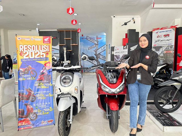 Asmo Kalbar menghadirkan promo 'Resolusi 2025'. Foto: Dok. Astra Motor Kalbar