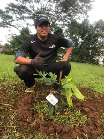 Pejuang Hijau memberikan donasi oksigen. Foto : Dok. Pribadi