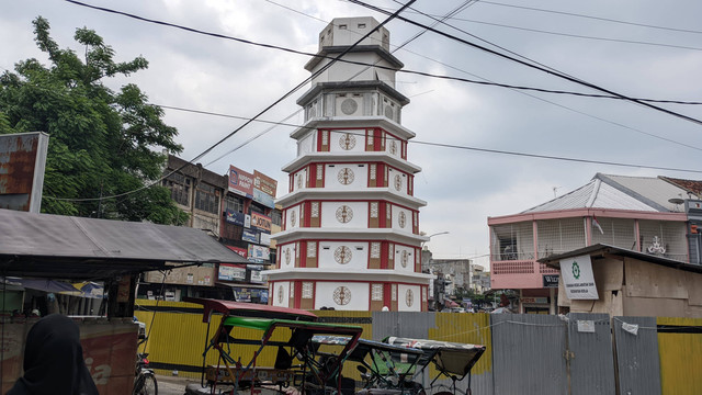 Progres pembangunan tugu pagoda Chinatown | Foto: Eva Nurdiah/ Lampung Geh