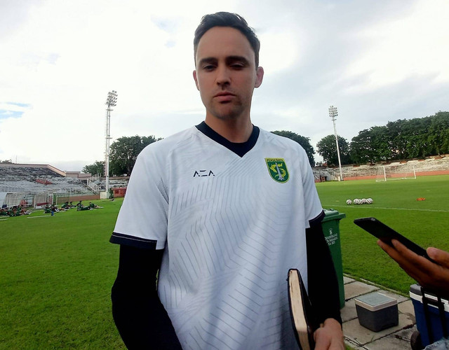 Pelatih Persebaya Paul Munster. Foto: Masruroh/Basra