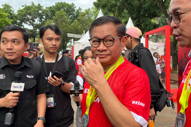 Gubernur Jakarta terpilih Pramono Anung usai berlari di Seokarno Run di Kawasan Gelora Bung Karno (GBK), Jakarta Pusat, Minggu (12/1/2025). Foto: Alya Zahra/kumparan 