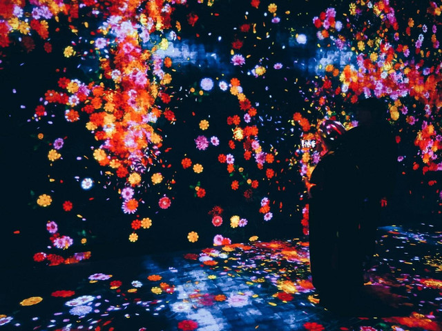 Supernova Immersive Park PIK 2. Foto hanya sebagai ilustrasi saja, bukan tempat sebenarnya. Sumber: Unsplash/note thanun.