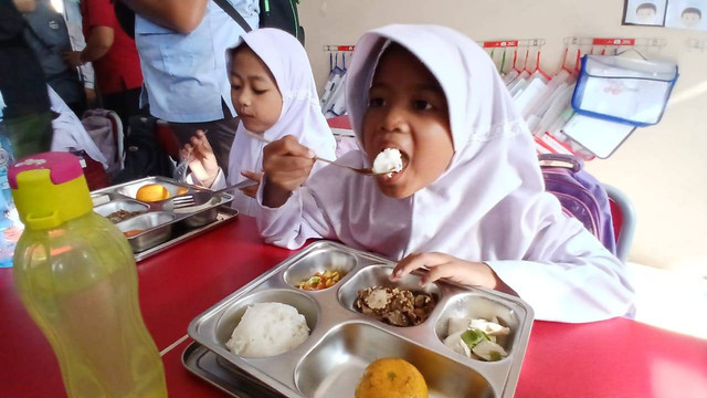 Junia siswi SDN 1 Lengkong Gudang, Senin (13/1/2025). Foto: kumparan