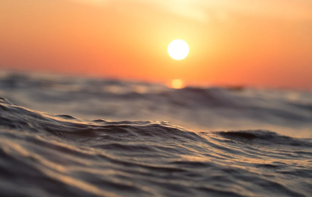 pantai klui. Foto Hanya Ilustrasi Bukan Tempat Sebenarnya. Sumber Foto: Unsplash/Sebastian V.